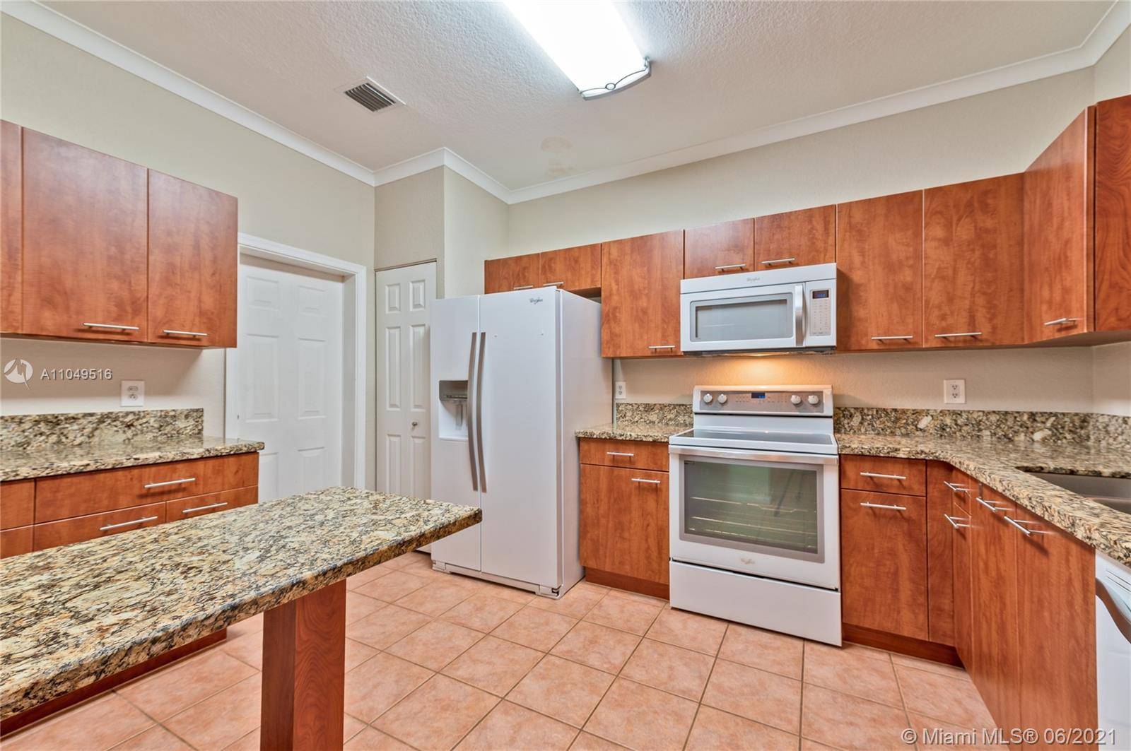 Weston, FL 33332,4080 Timber Cove Ln #4080