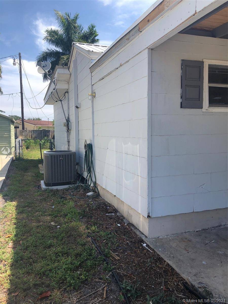 Clewiston, FL 33440,517 E OCEOLA AVE