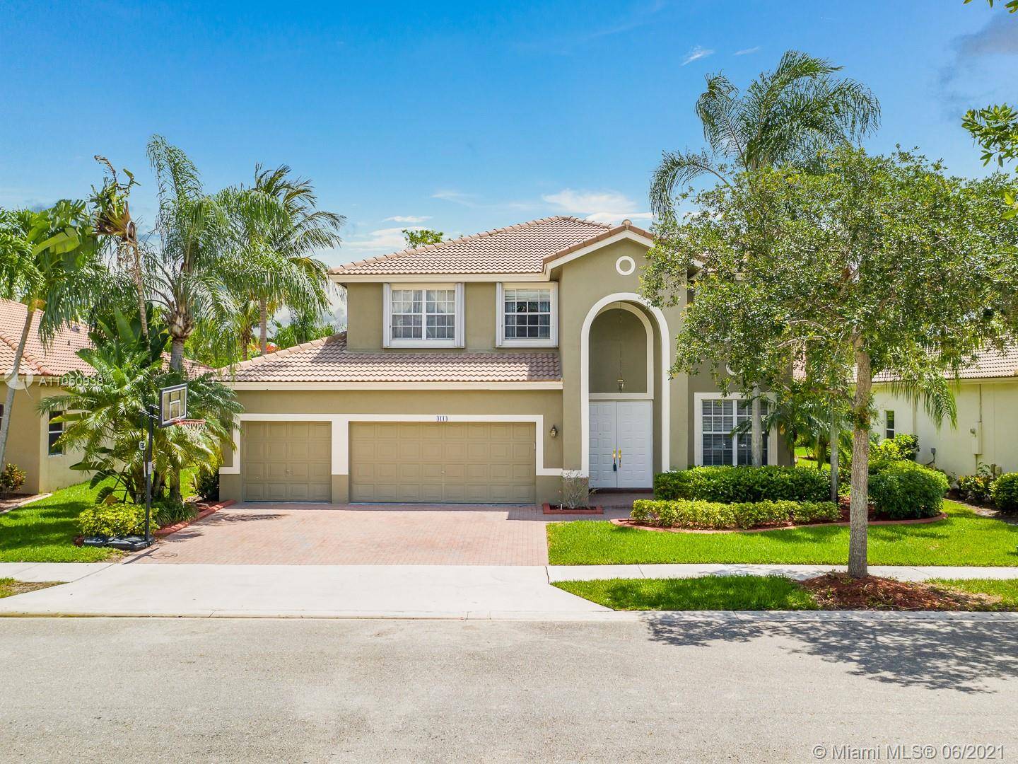 Weston, FL 33331,4114 Amber Way