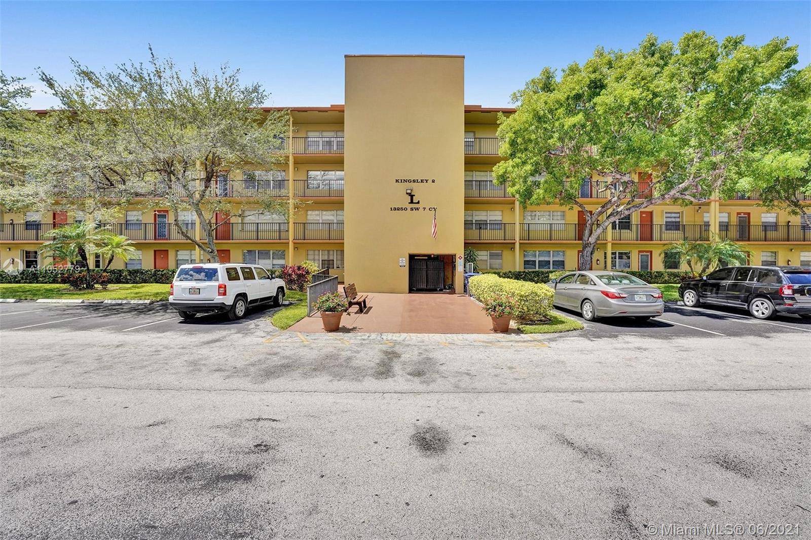 Pembroke Pines, FL 33027,13250 SW 7th Ct #207L