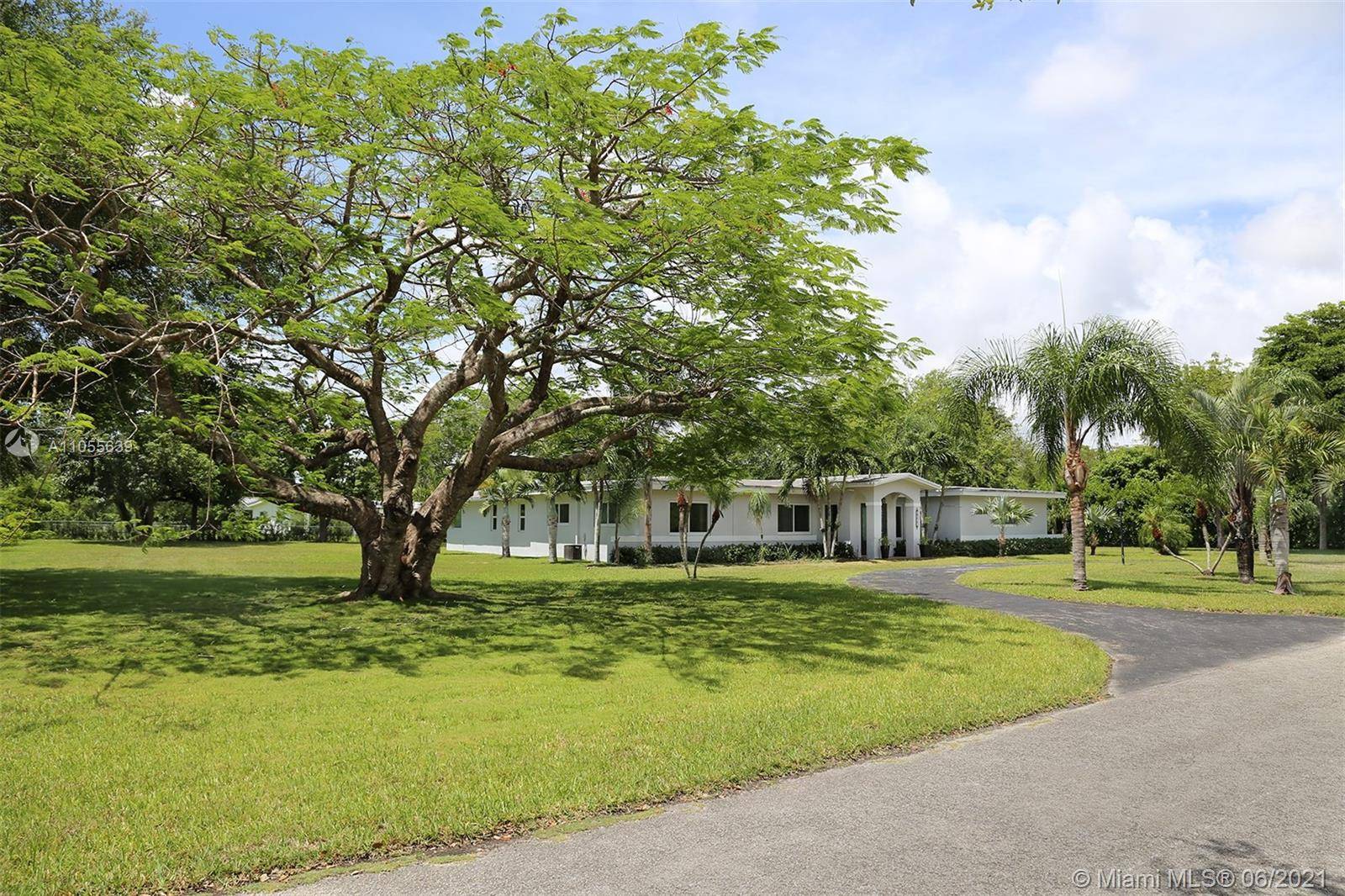 Miami, FL 33176,8840 SW 114th Ter