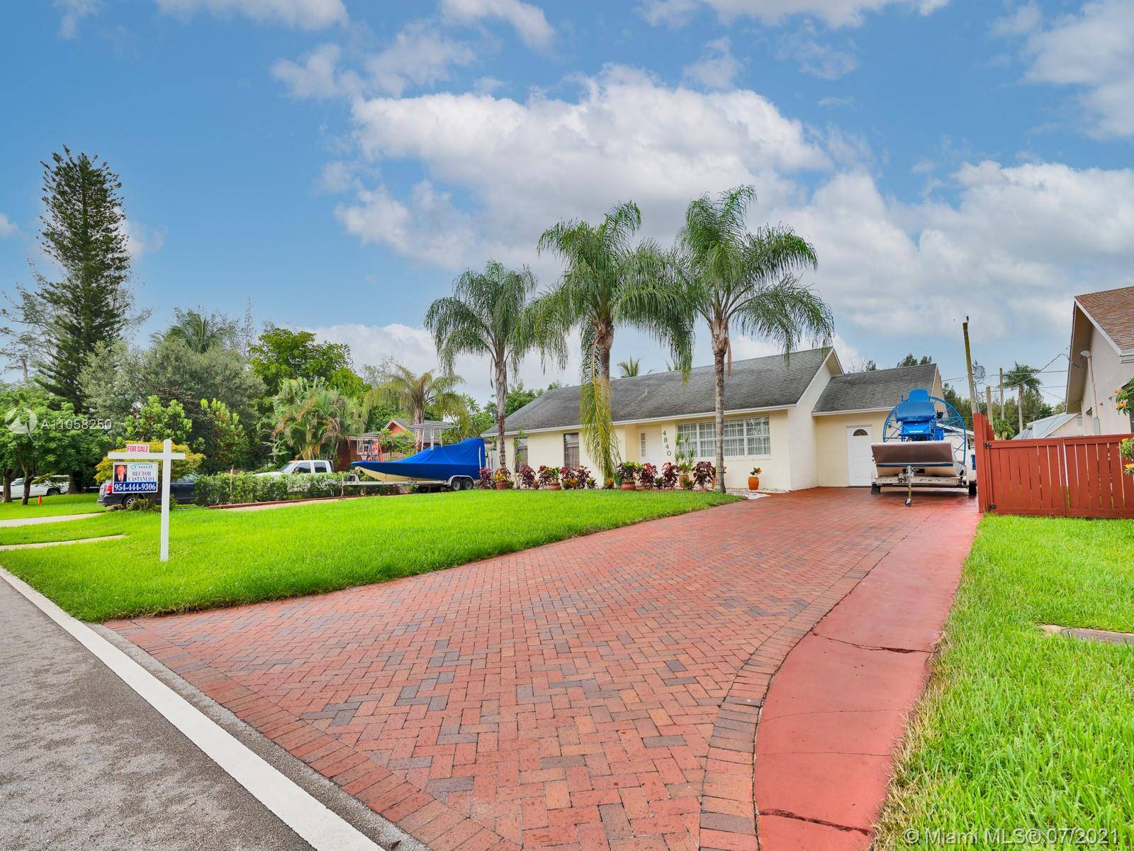 Fort Lauderdale, FL 33073,4840 NW 77th Ct