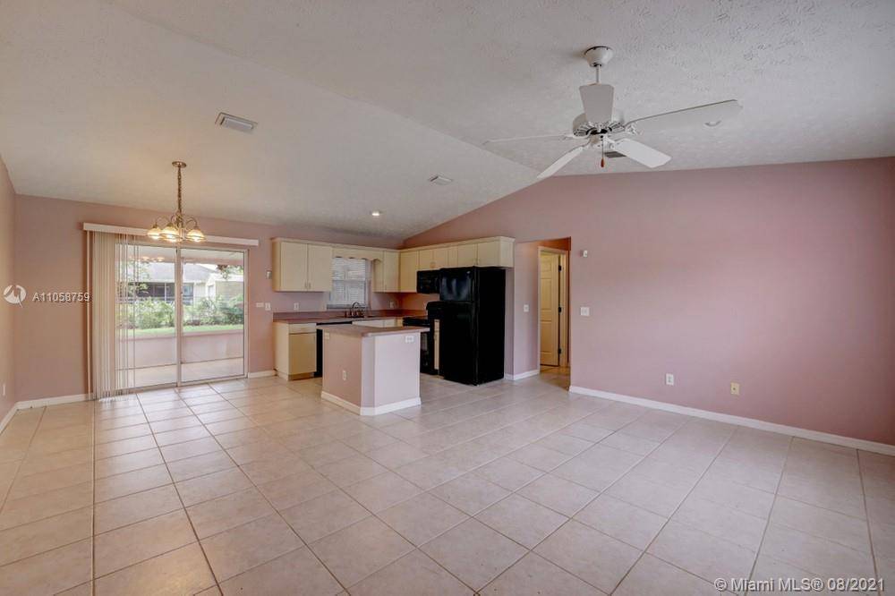 Port St. Lucie, FL 34953,2333 SW Fern CIR #2333