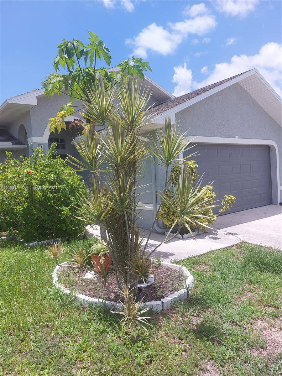 Cape Coral, FL 33991,1828 SW 3rd PL