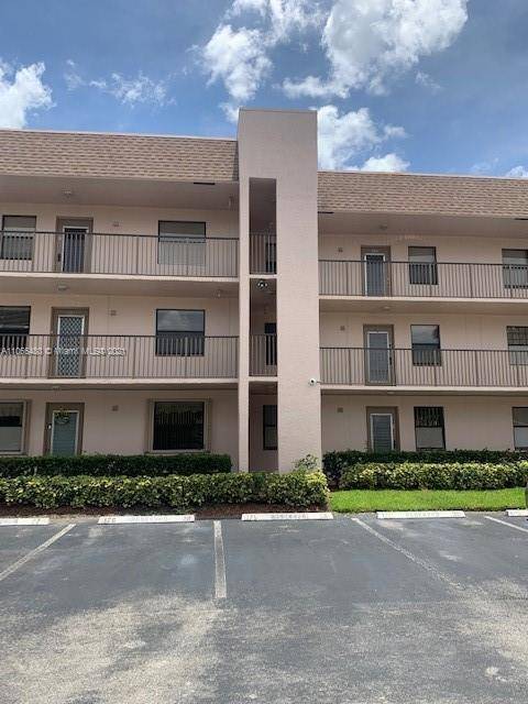 Sunrise, FL 33322,10130 Sunrise Lakes Blvd #209