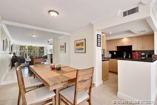 Key Biscayne, FL 33149,150 Ocean Lane Dr #3D