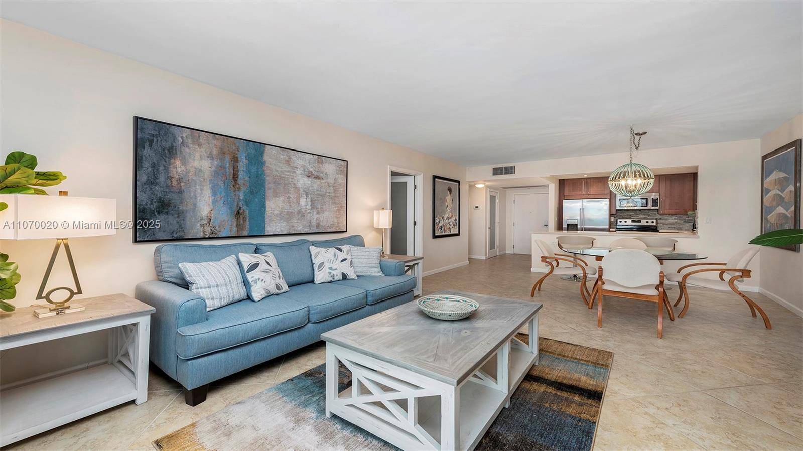 Miami Beach, FL 33139,2301 Collins Ave #301