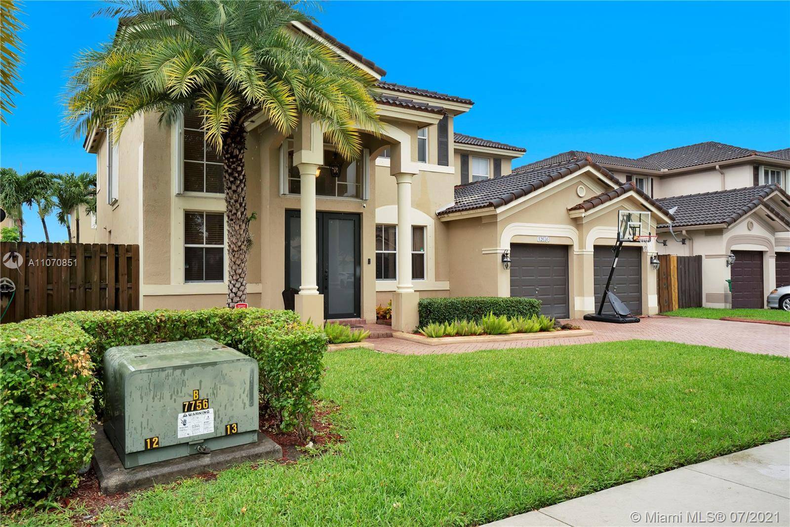 Miami, FL 33186,12634 SW 119th Path