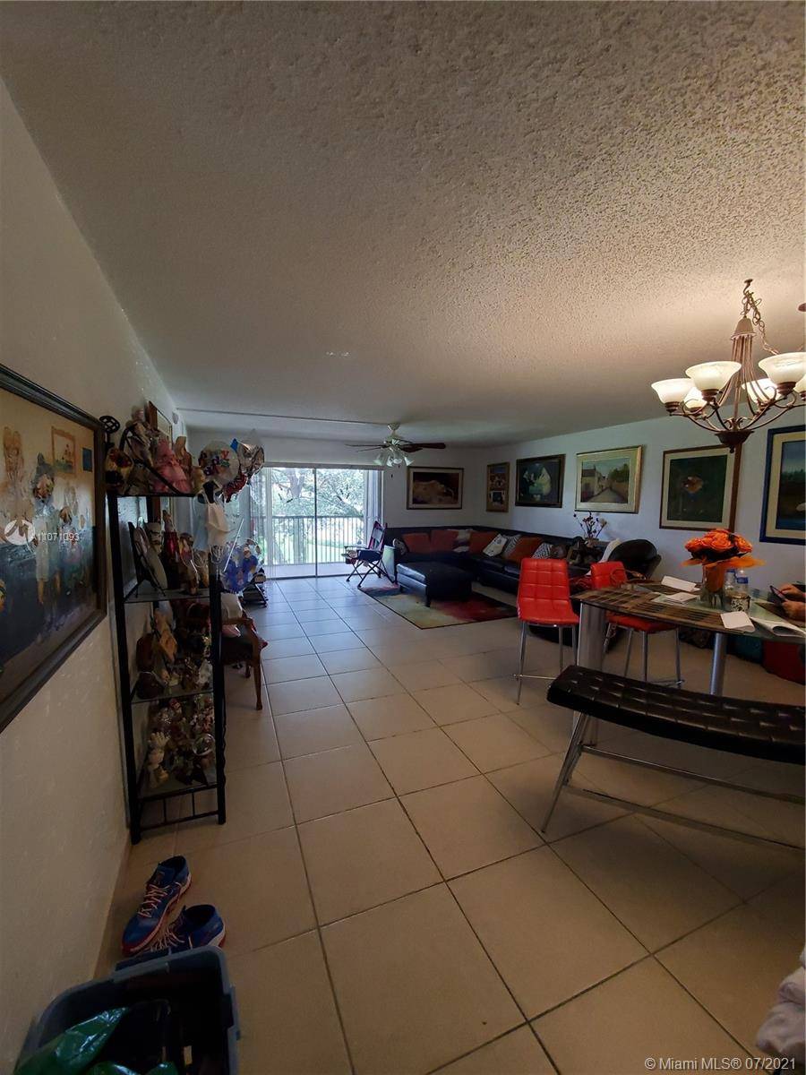 Pembroke Pines, FL 33025,211 S Hollybrook Dr #308