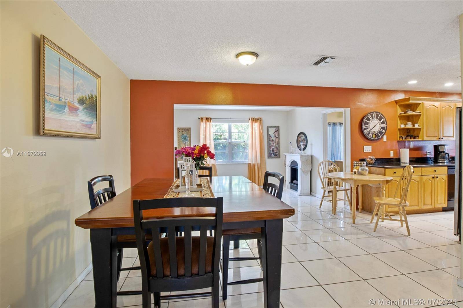 Lake Worth, FL 33462,3100 Emerald Ln