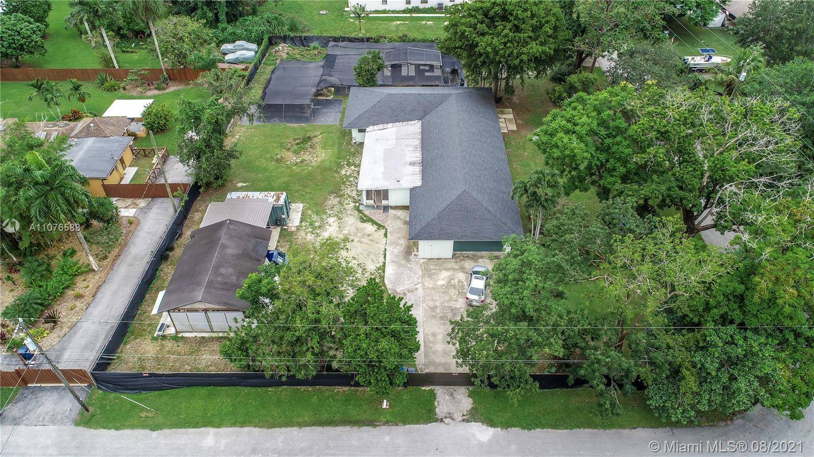 Miami, FL 33187,21445 SW 184th Ave