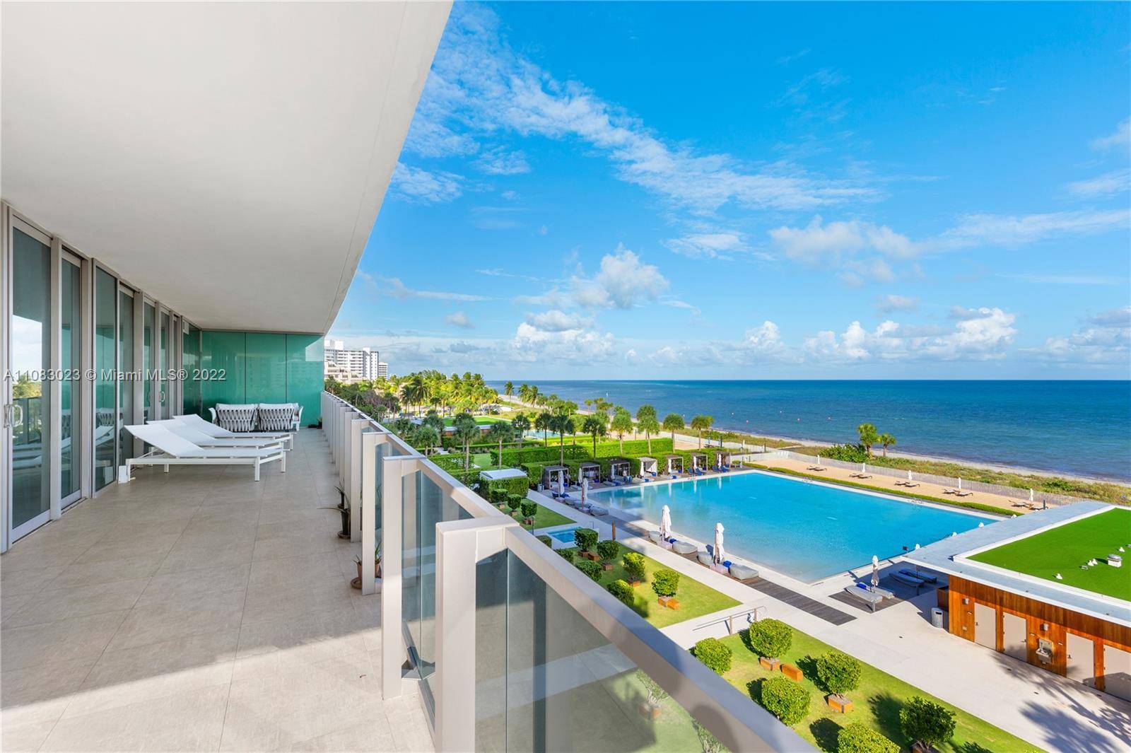 Key Biscayne, FL 33149,360 OCEAN DRIVE #501S