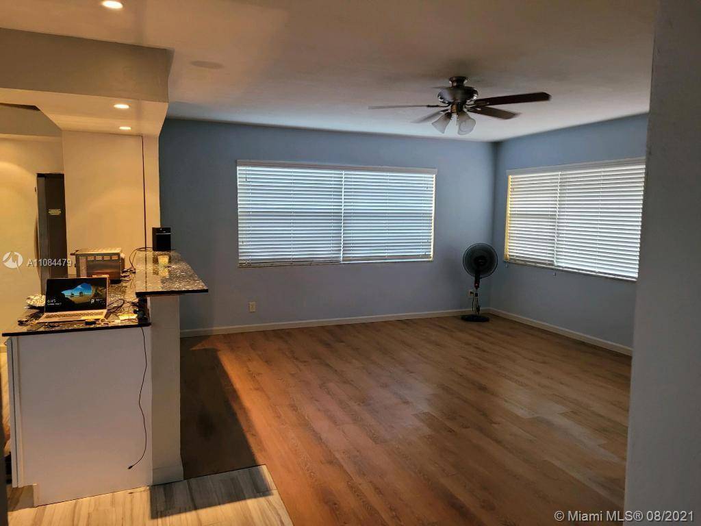 Hollywood, FL 33020,1643 Wiley St #6