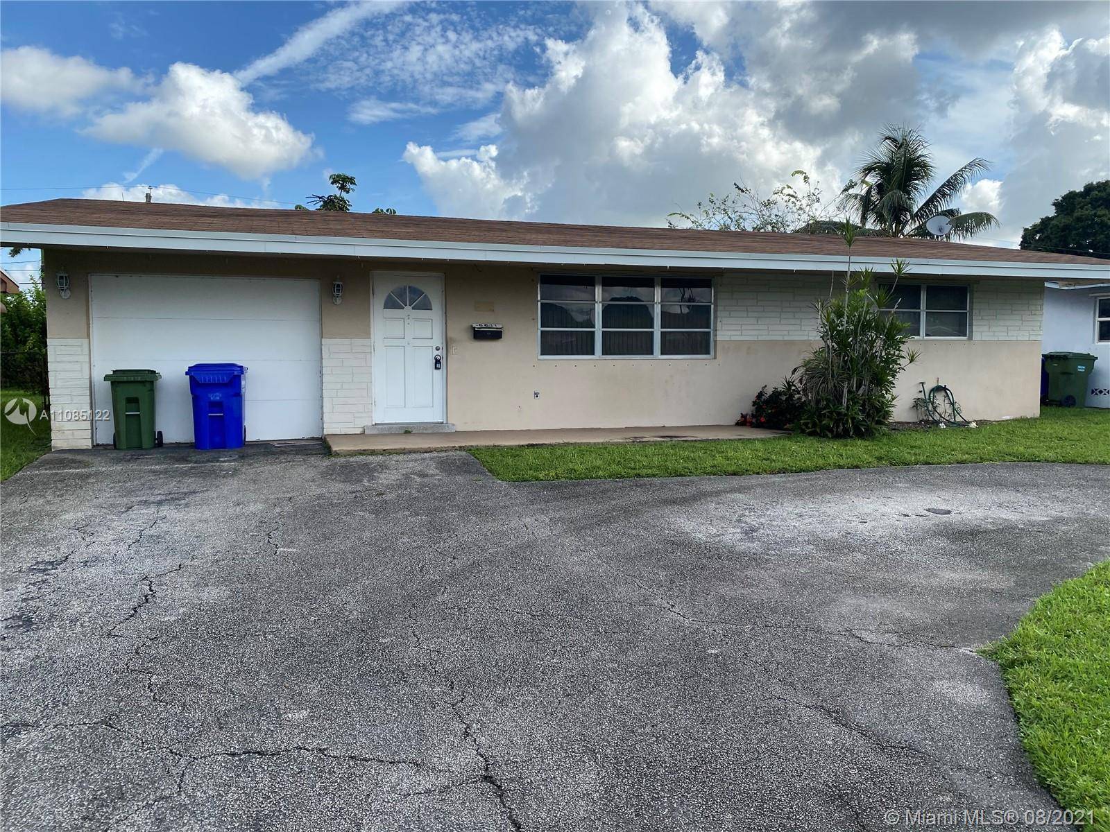 Pembroke Pines, FL 33024,8811 NW 14th St