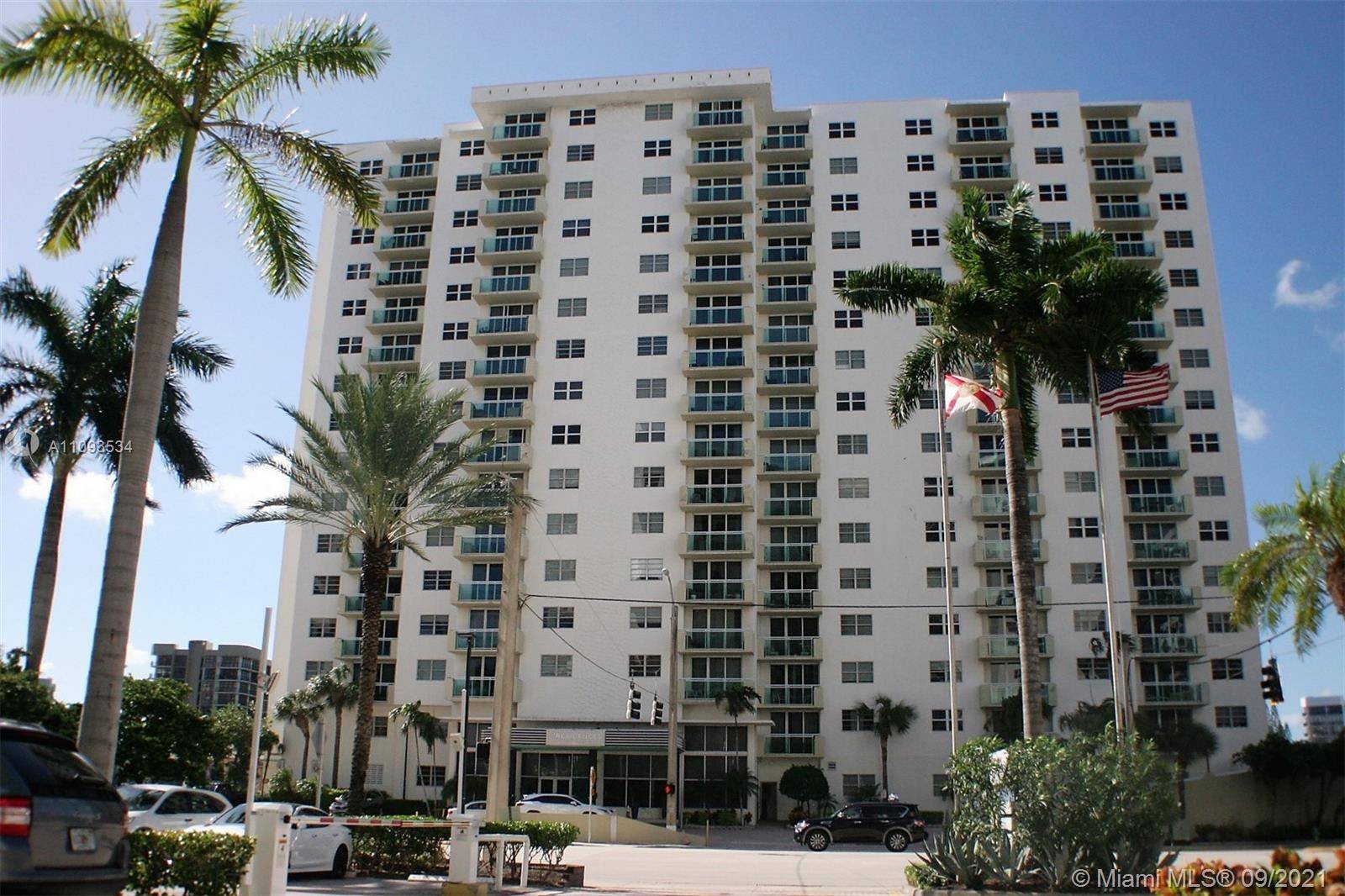 Hollywood, FL 33019,3000 S Ocean Dr #812