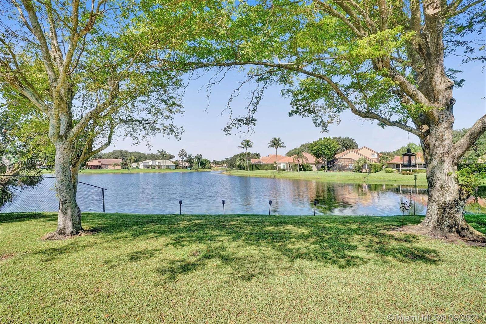 Davie, FL 33328,2841 Oak Park Cir