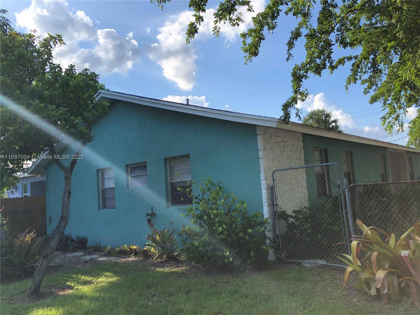 West Palm Beach, FL 33407,528 19th St