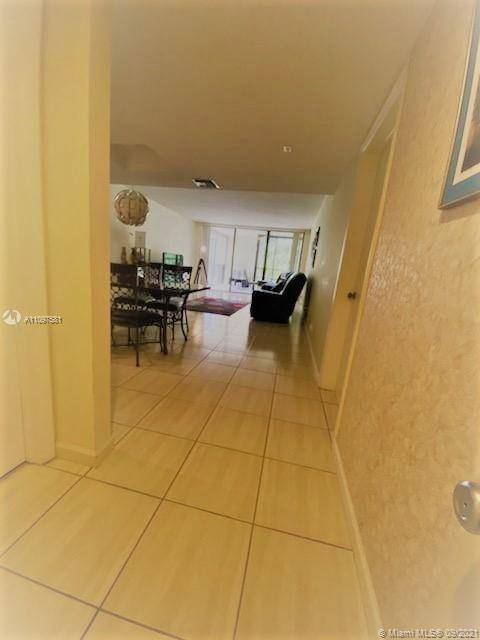 Weston, FL 33326,16475 Golf Club Rd #311