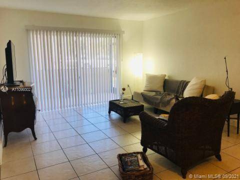 Pinecrest, FL 33156,6709 N Kendall Dr #212