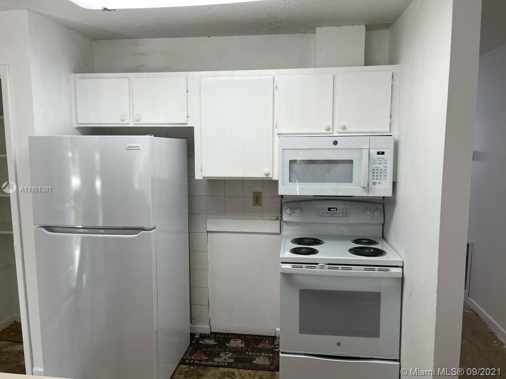 Vero Beach, FL 32962,1176 SW 13th Ave SW