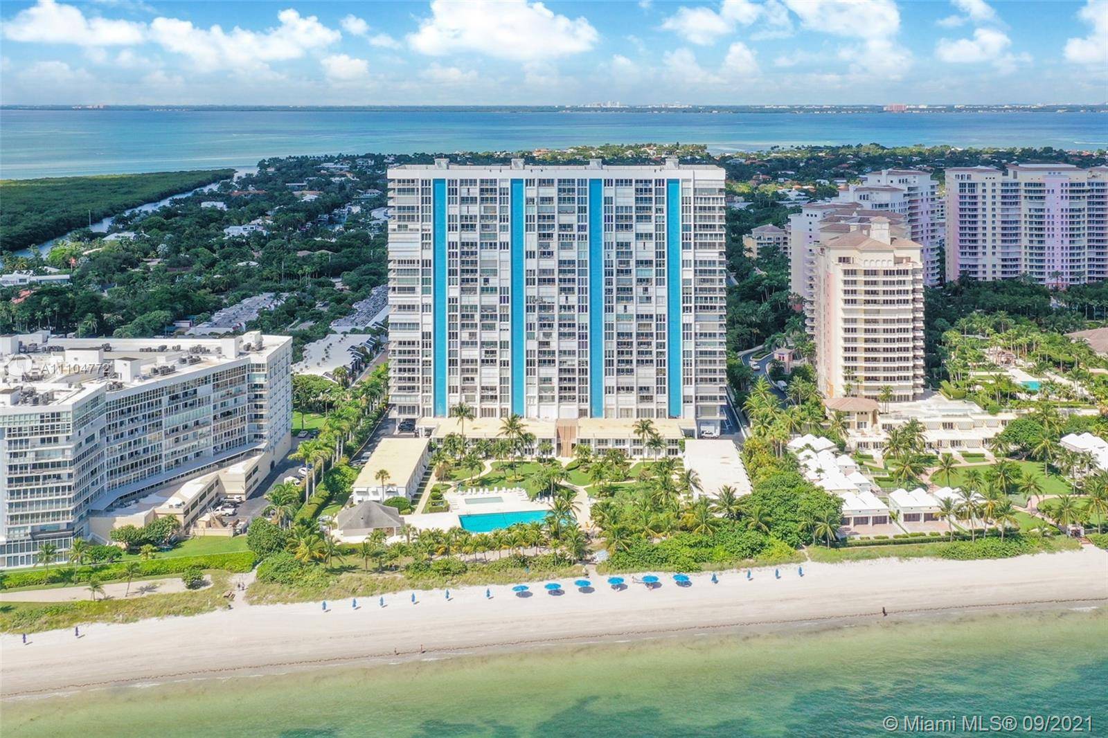 Key Biscayne, FL 33149,881 Ocean Dr #10E