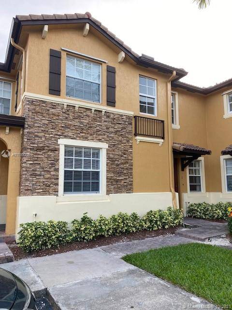 Cutler Bay, FL 33190,9259 SW 227th St #2-25