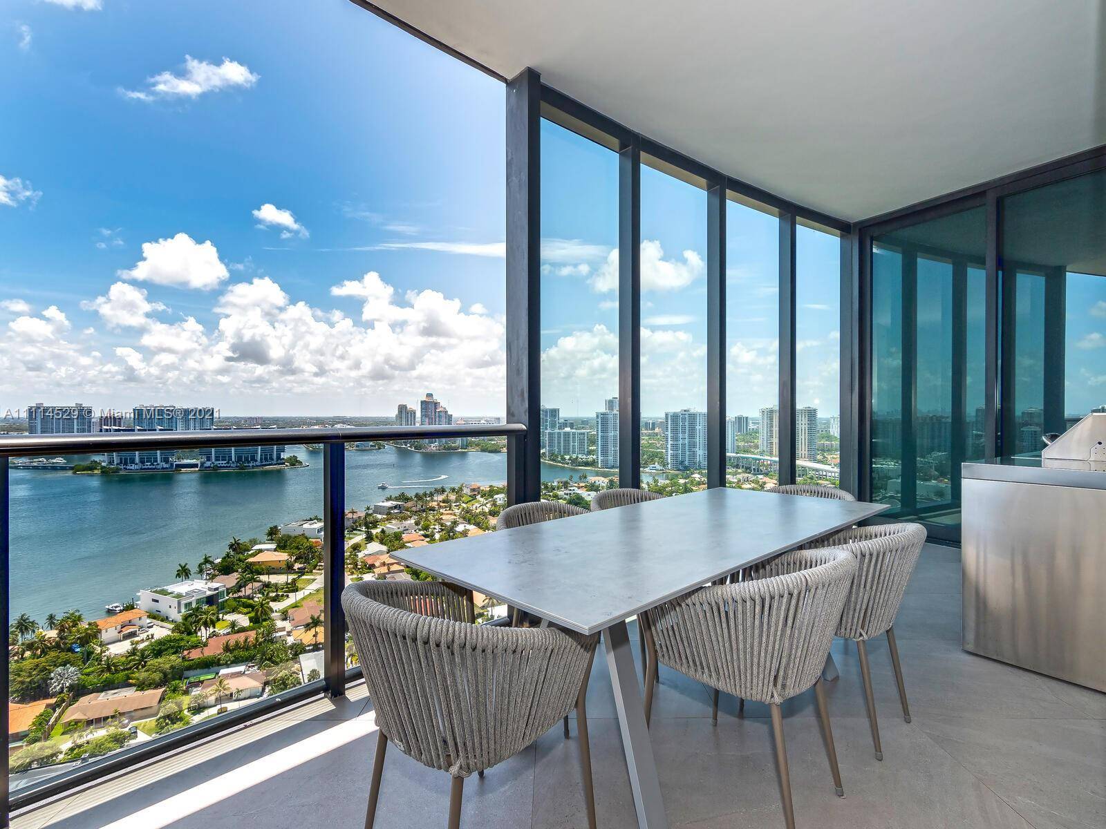 Sunny Isles Beach, FL 33160,18555 Collins Ave #2503