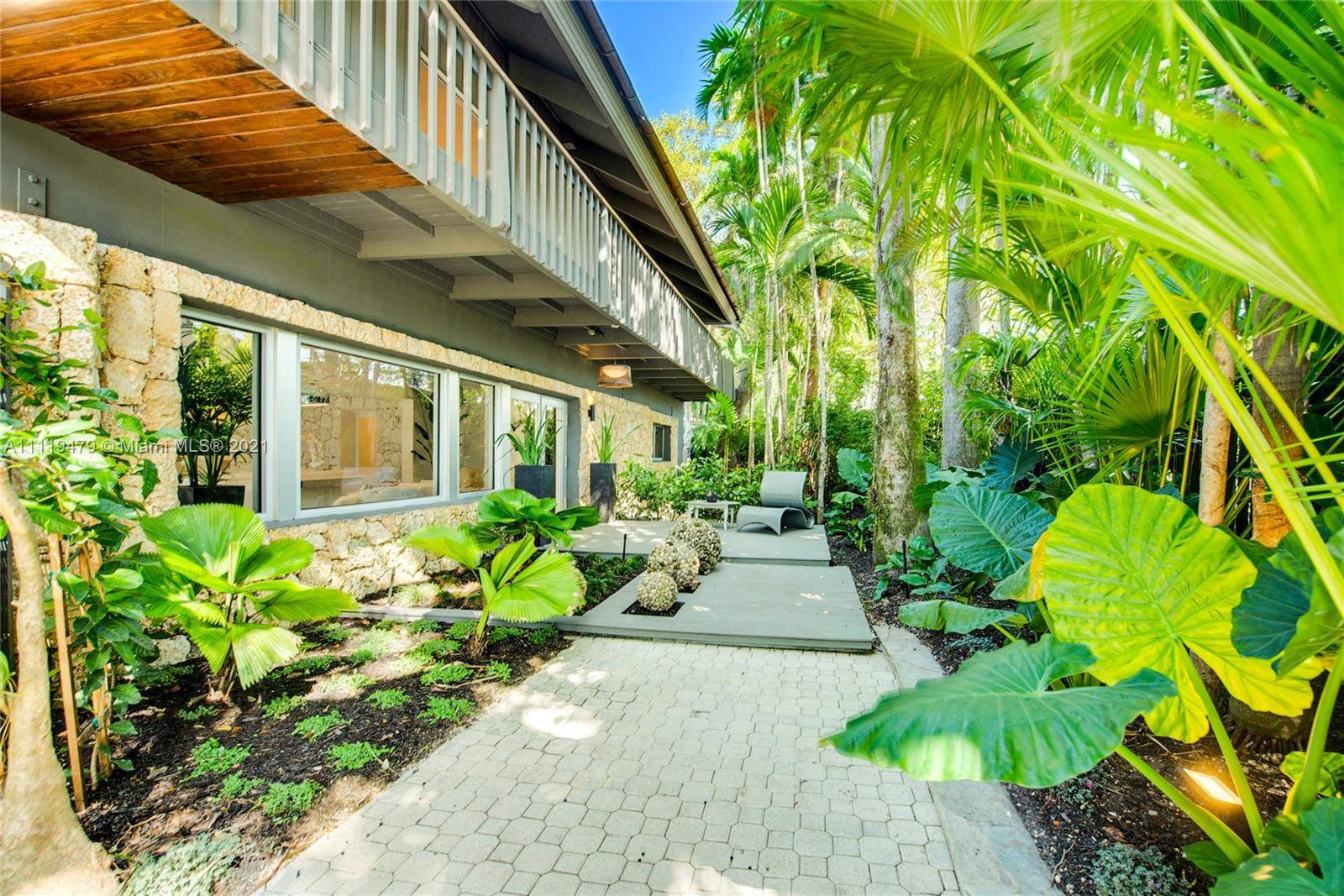 Coconut Grove, FL 33133,3451 Poinciana Ave