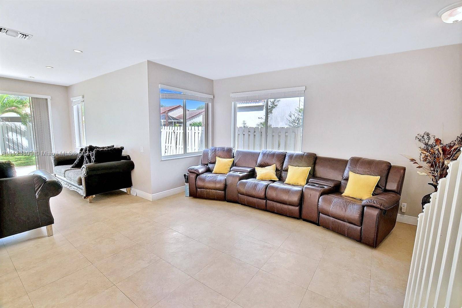 Weston, FL 33327,1495 Estancia Cir