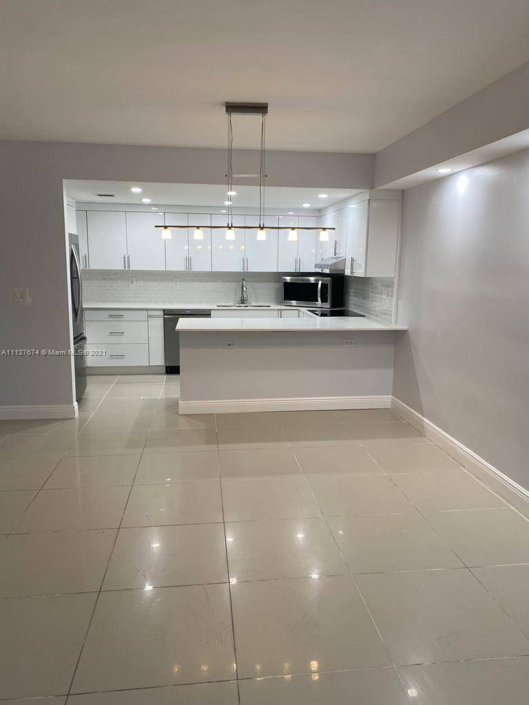 Sunny Isles Beach, FL 33160,19370 Collins Ave #601