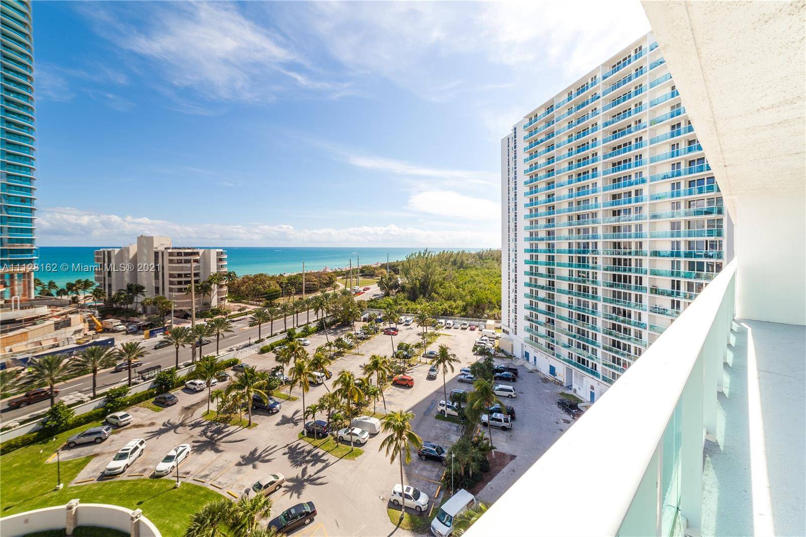 Sunny Isles Beach, FL 33160,100 Bayview Dr #1006