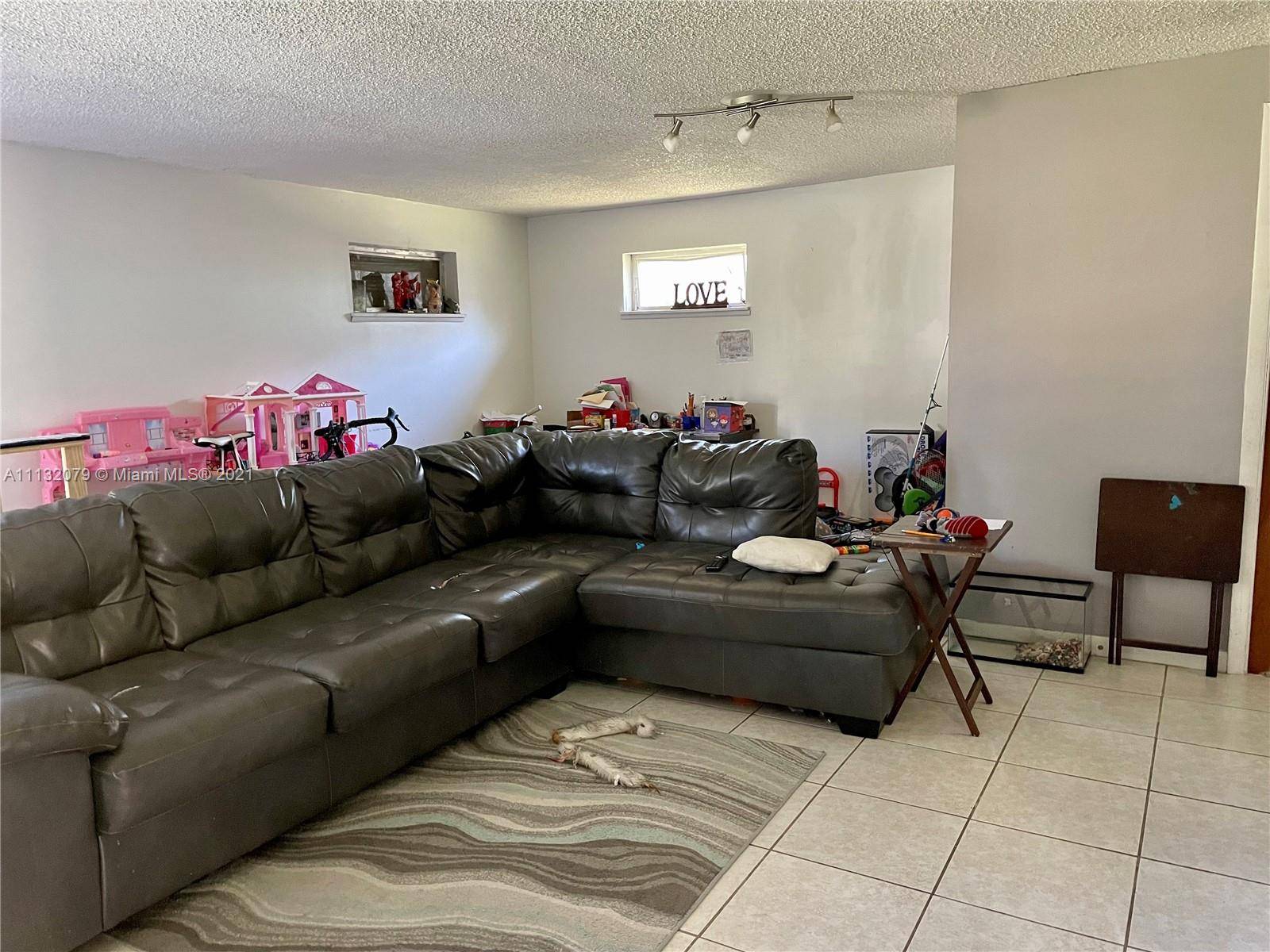 Homestead, FL 33031,15795 SW 242nd St