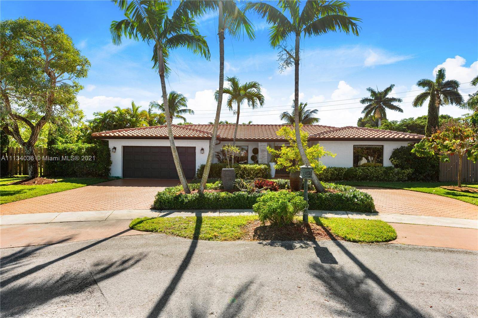 Weston, FL 33326,16658 Golfview Drive