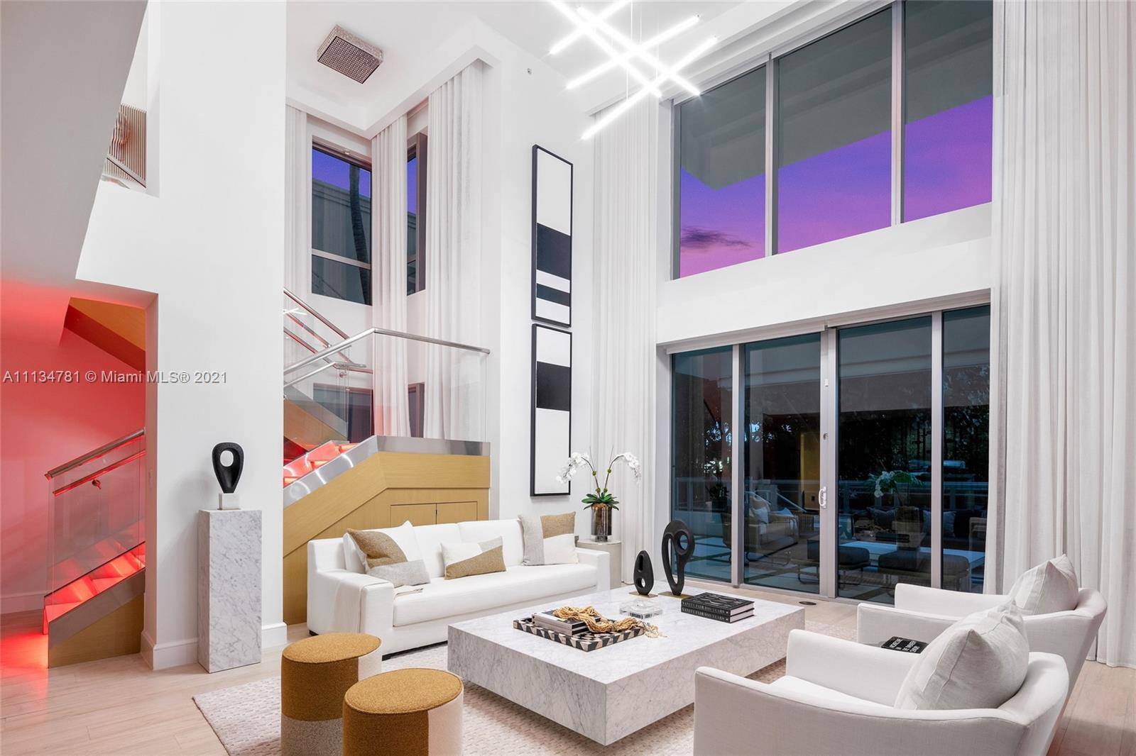 Miami Beach, FL 33139,125 Ocean Dr #U-0201