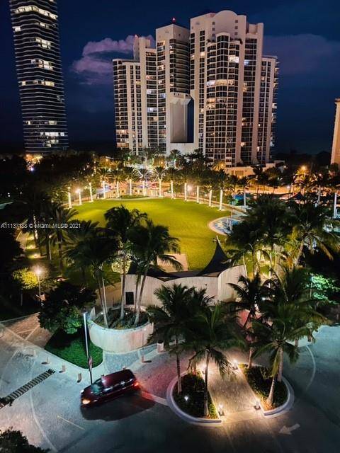 Sunny Isles Beach, FL 33160,19370 Collins Ave #803