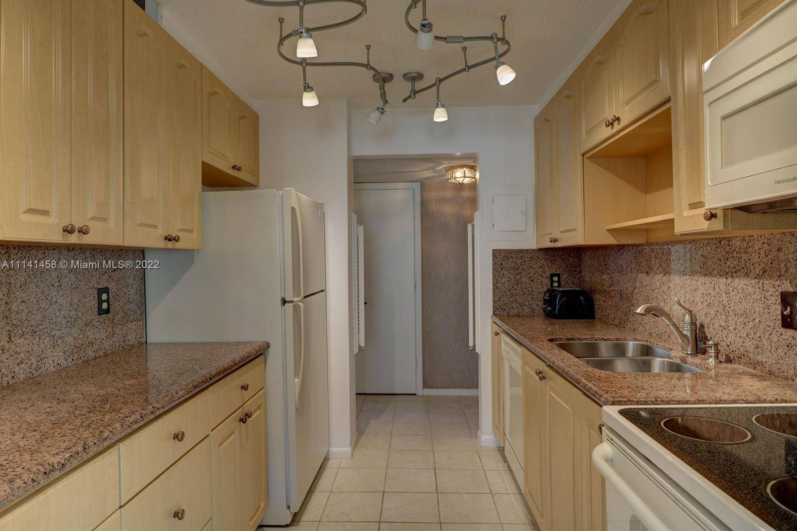 Boca Raton, FL 33432,1111 S Ocean Blvd #3130