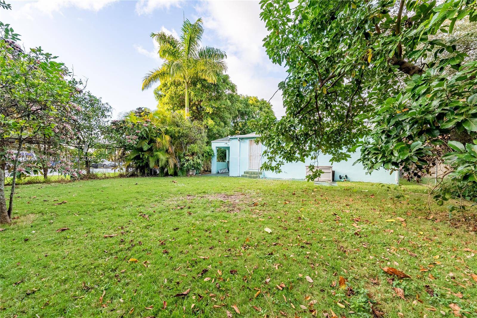 Miami, FL 33125,2042 NW 17th St