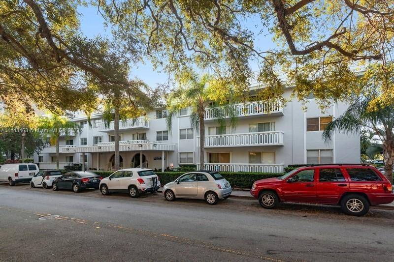 Coral Gables, FL 33133,100 Edgewater Dr #239