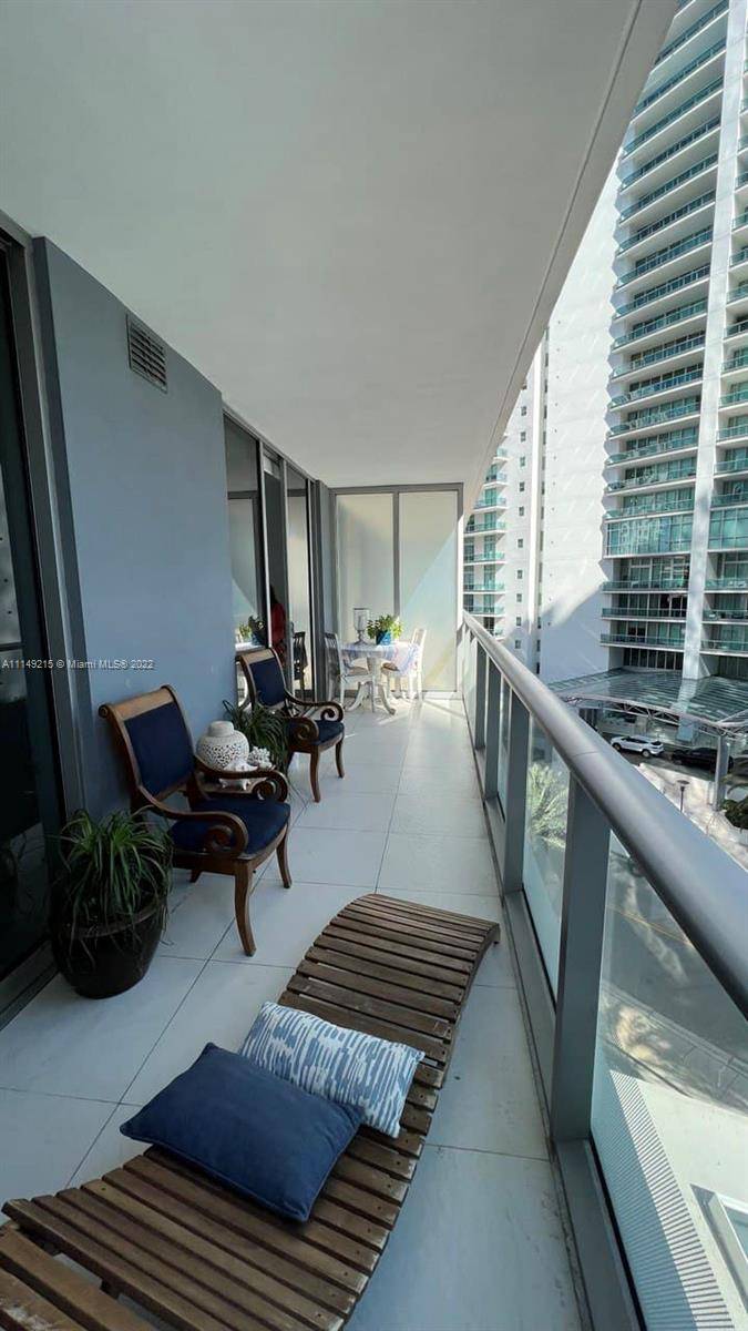 Miami, FL 33131,1300 Brickell Bay Dr #606