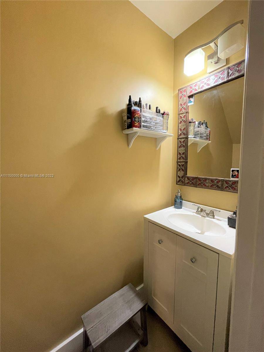 Hialeah, FL 33016,5307 W 22nd Ct #5307