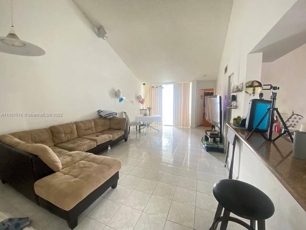 Doral, FL 33178,9748 NW 49th Ter #375