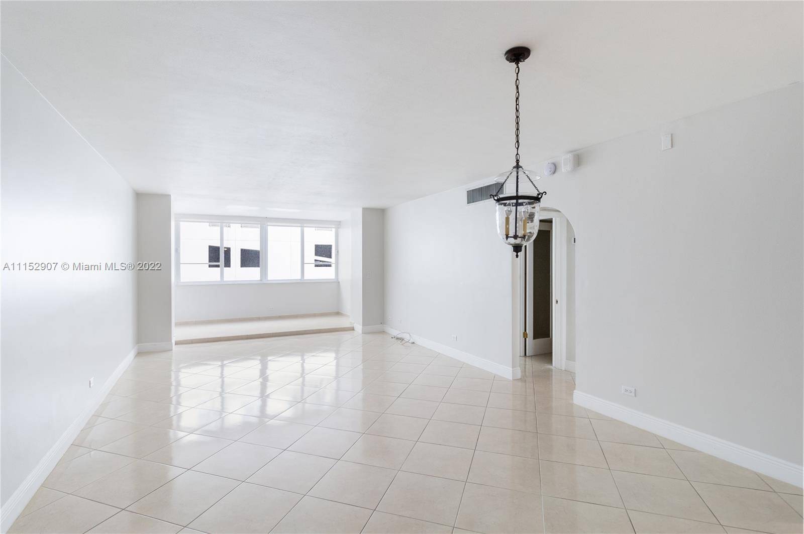 Miami Beach, FL 33140,5005 Collins Ave #323