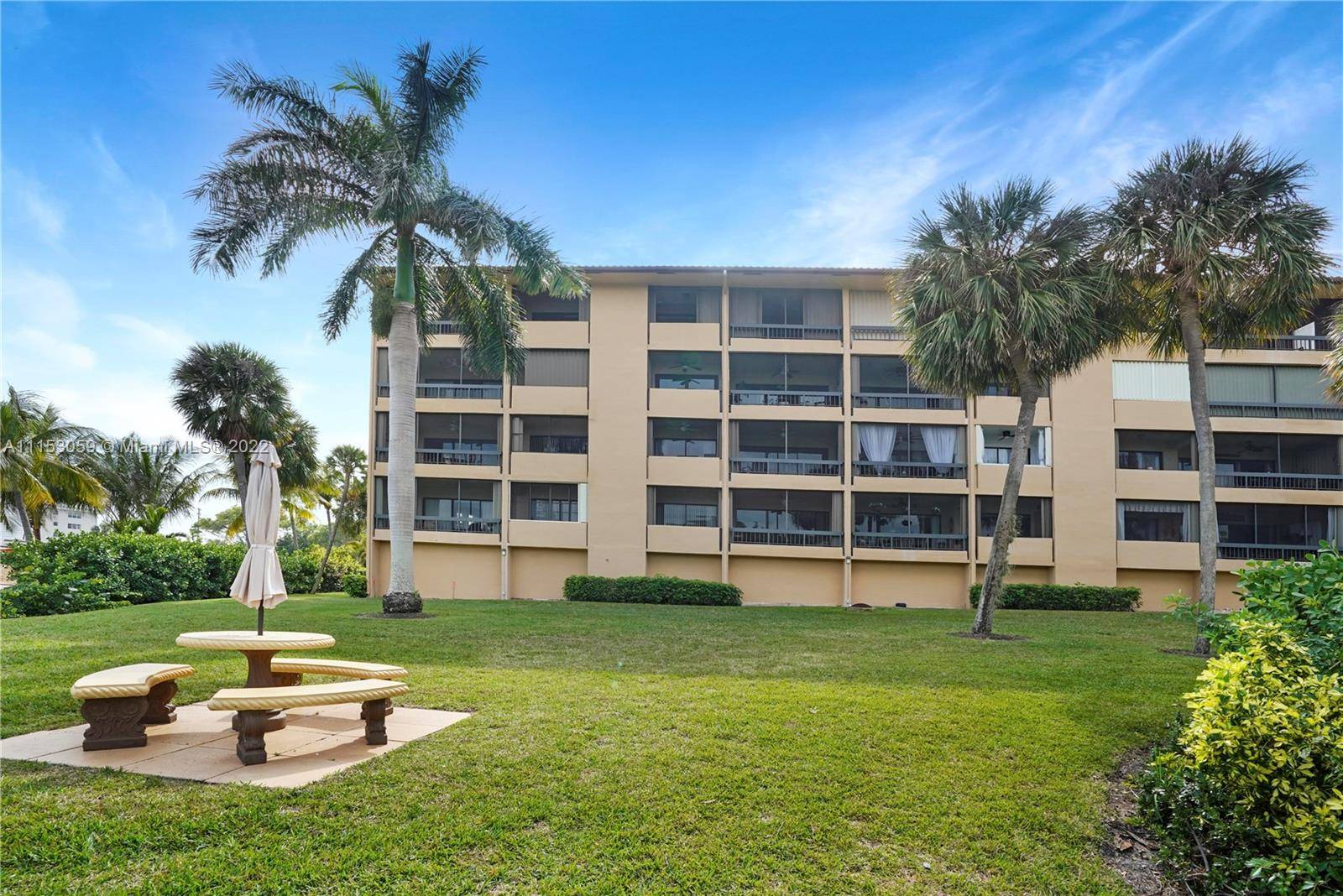 North Palm Beach, FL 33408,1036 Us Highway 1 #123