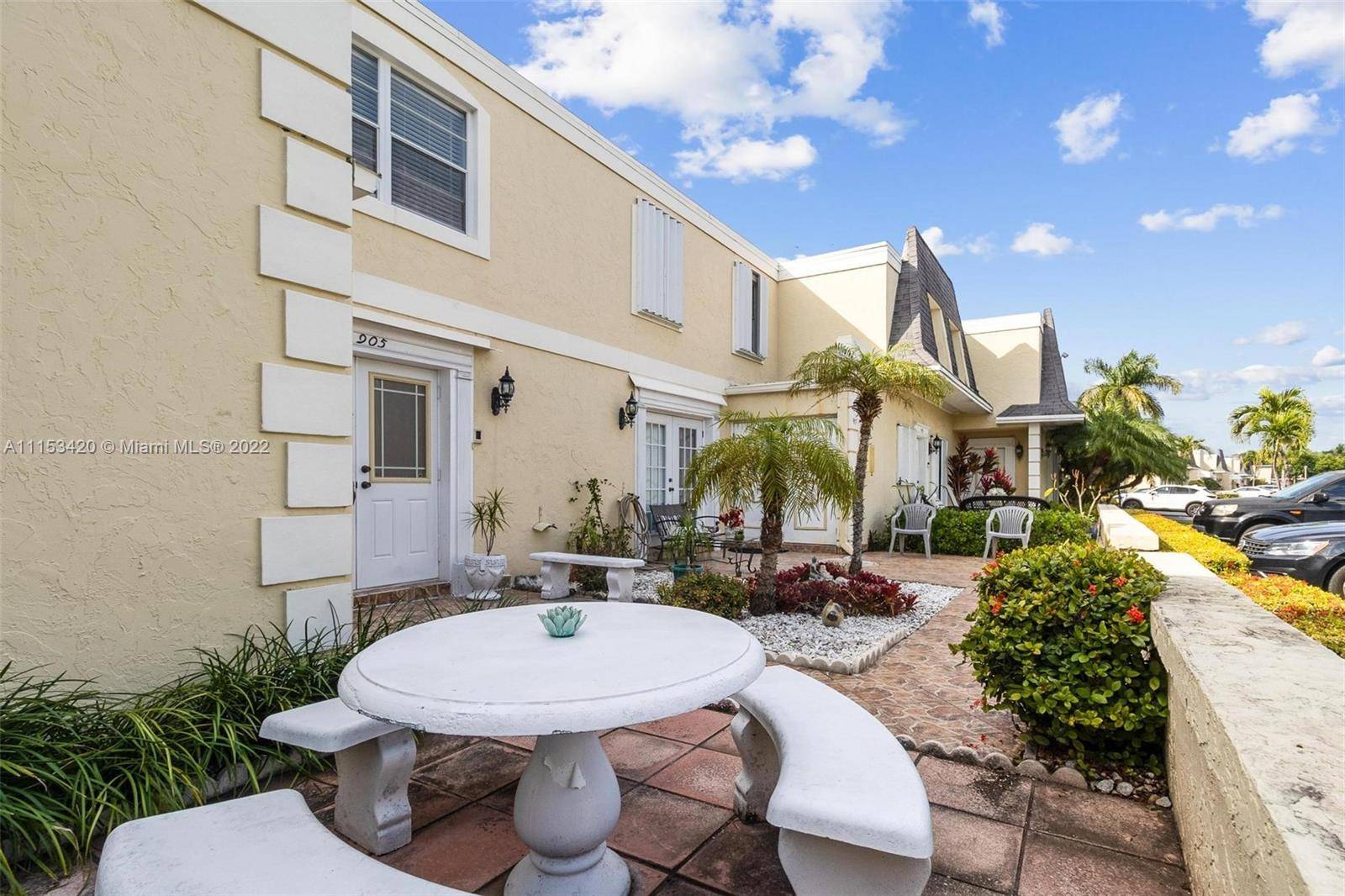 Hallandale Beach, FL 33009,905 NE 24th Ave #91