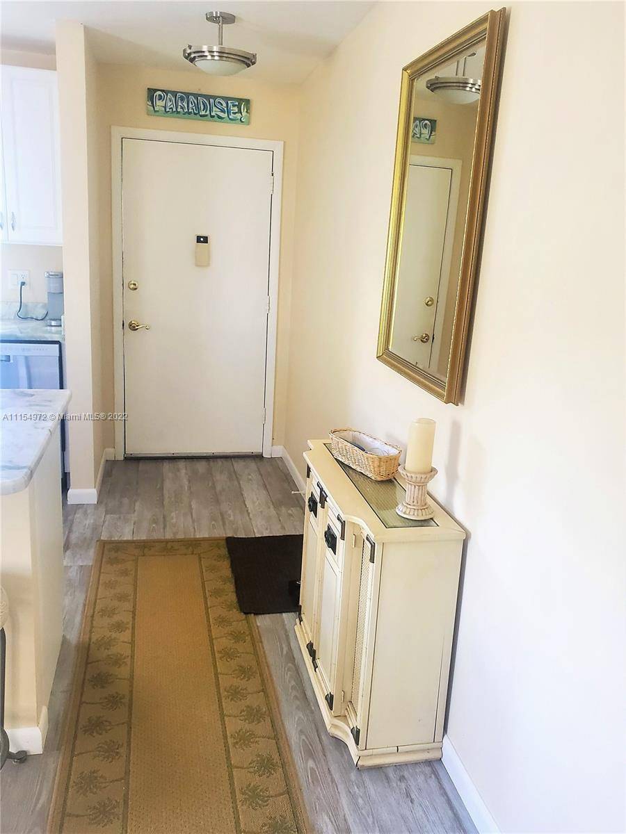 Stuart, FL 34996,2929 SE Ocean Blvd. #119-6