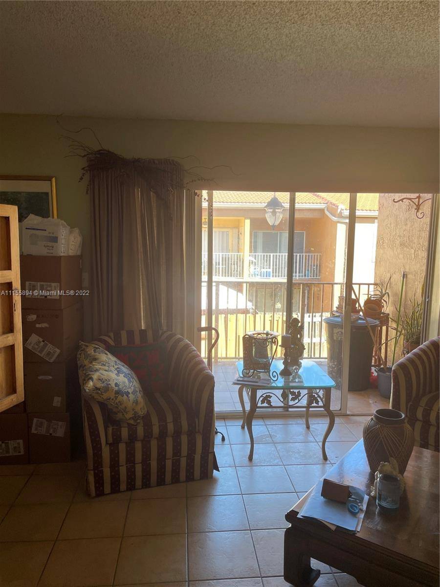 Miami, FL 33182,12519 NW 11th Ln #206
