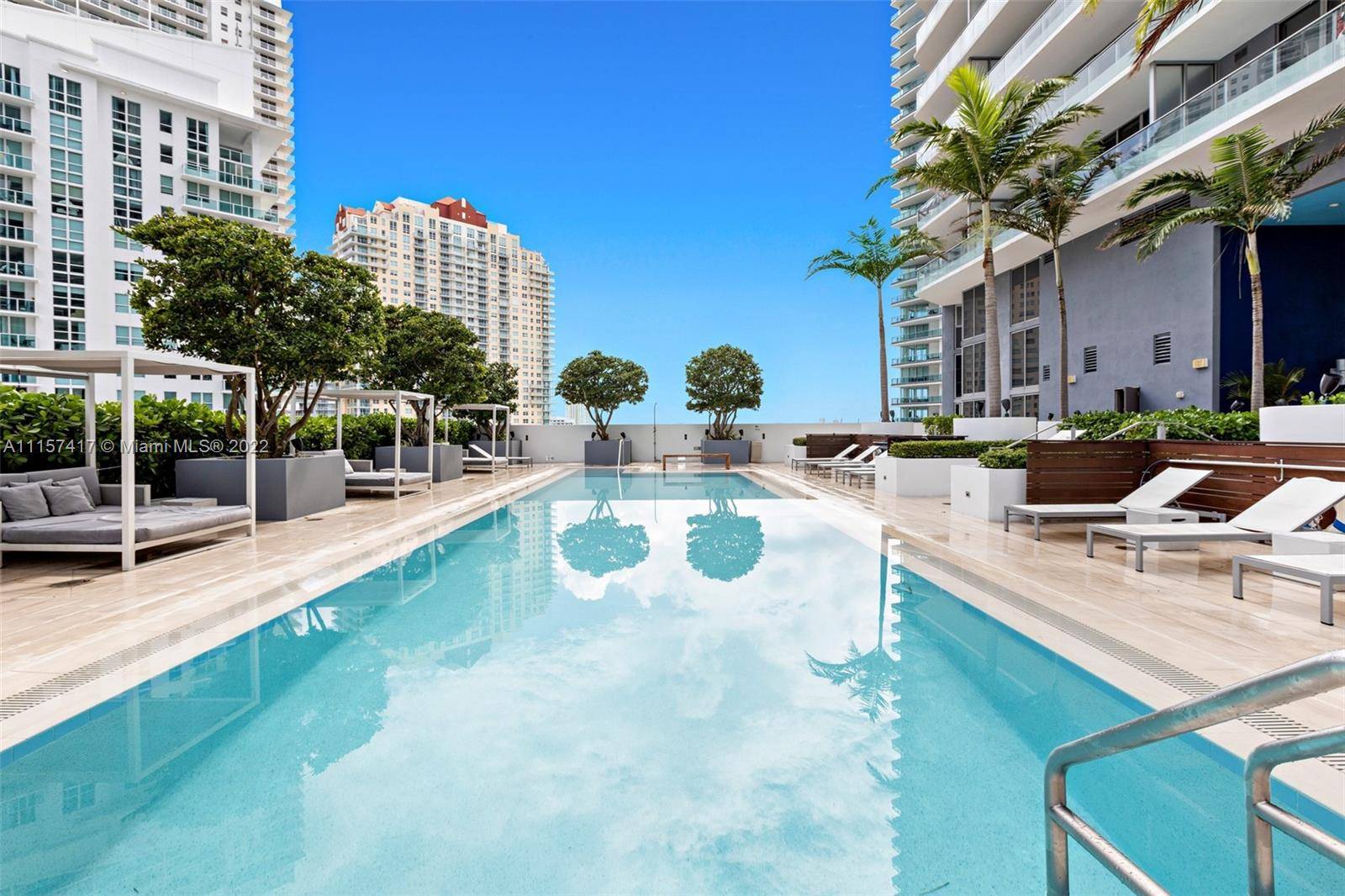 Miami, FL 33131,1300 Brickell Bay Dr #2807