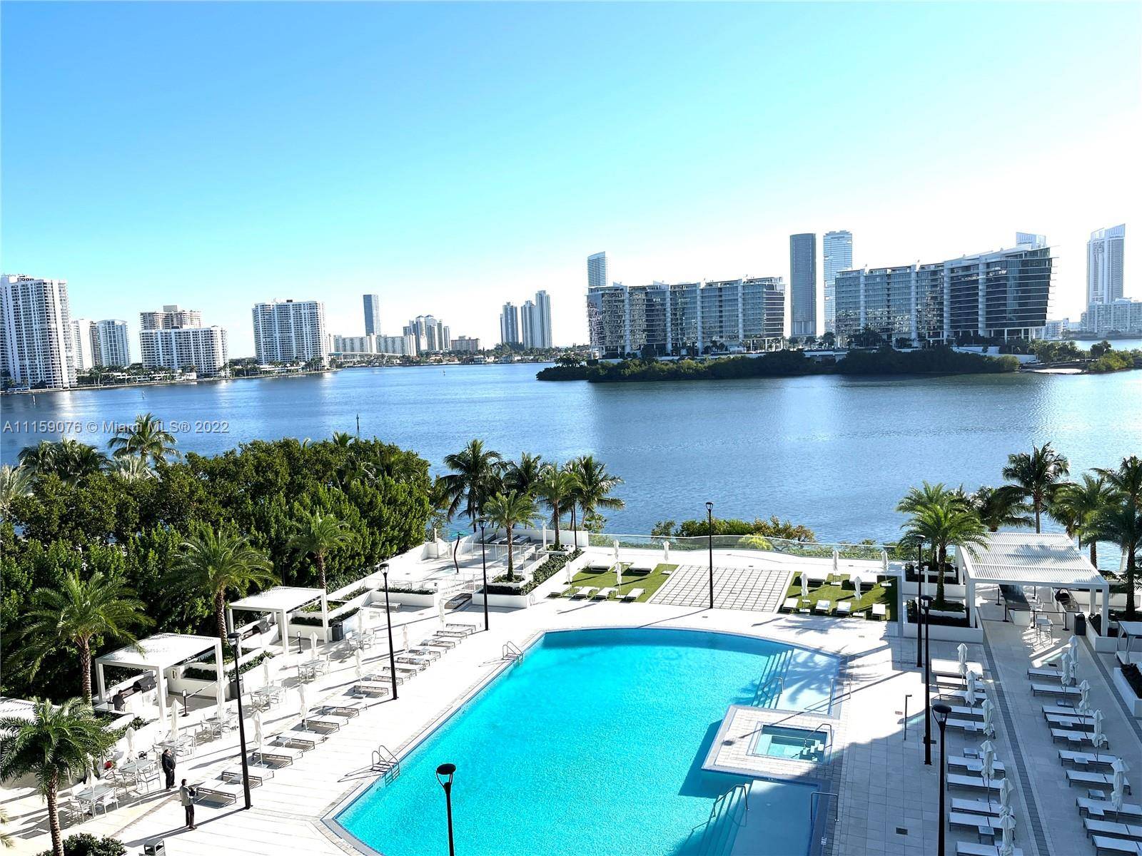 Aventura, FL 33160,3301 NE 183rd St #706
