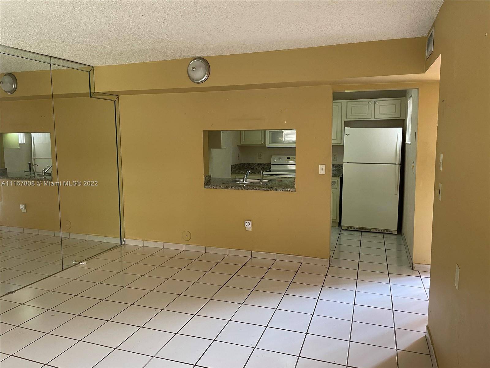 Hialeah, FL 33016,2485 W 67th Pl #11-13