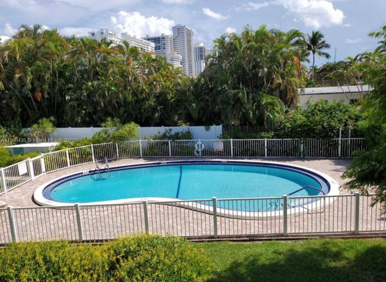 Lauderdale By The Sea, FL 33308,234 Hibiscus Ave #365